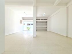 tiong-bahru-orchid photo thumbnail #2